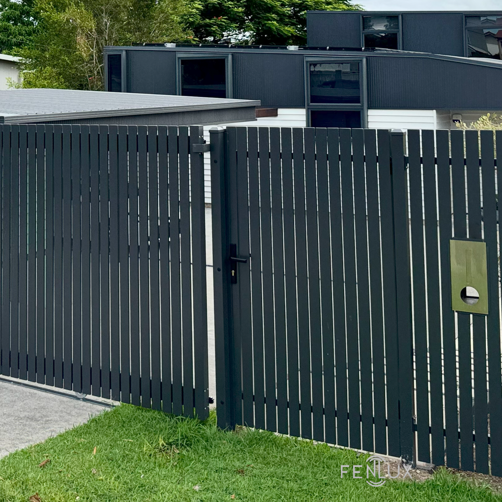 DIY vertical picket pedestrian gate for side access