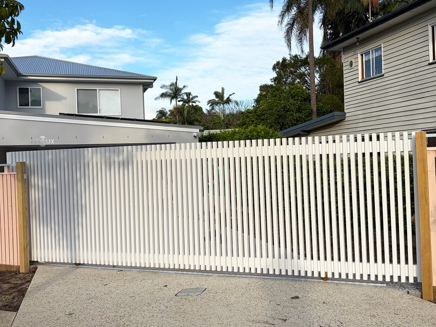 batten style sliding gate feature