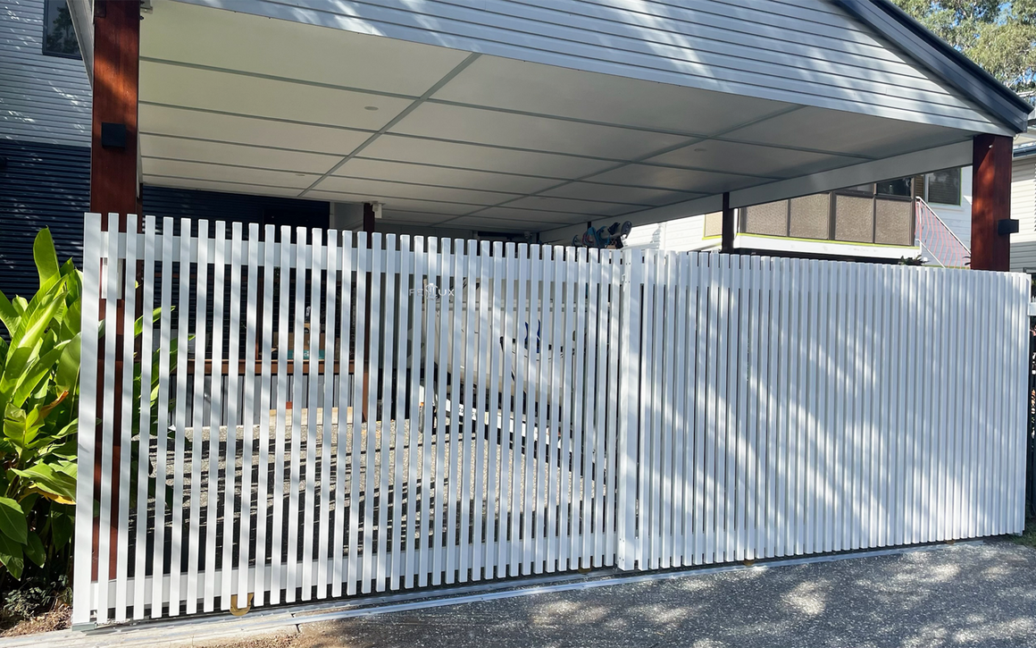 DIY Aluminium 40mm Batten Sliding Gate | Modern Batten Driveway Gate ...