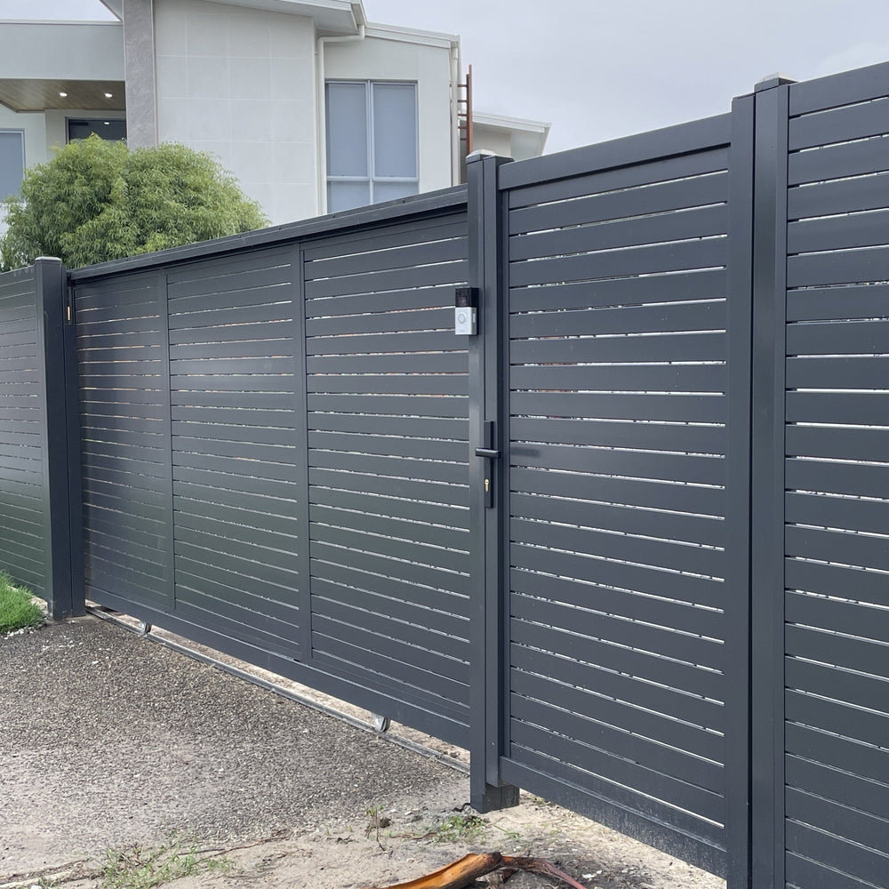 horizontal slats pedestrian gate with mortic lock